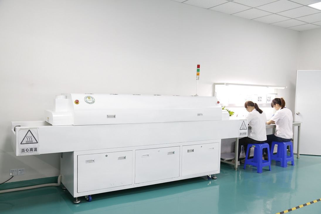 הלחמה מזרימה והלחמת גלים בפרויקט סיכת פוגו